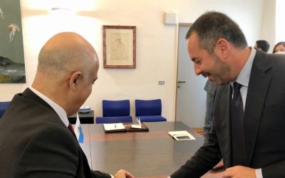L’Ambasciatore di Israele in Italia Dror Eydar in visita al Segretario di Stato per il Lavoro Teodoro Lonfernini.